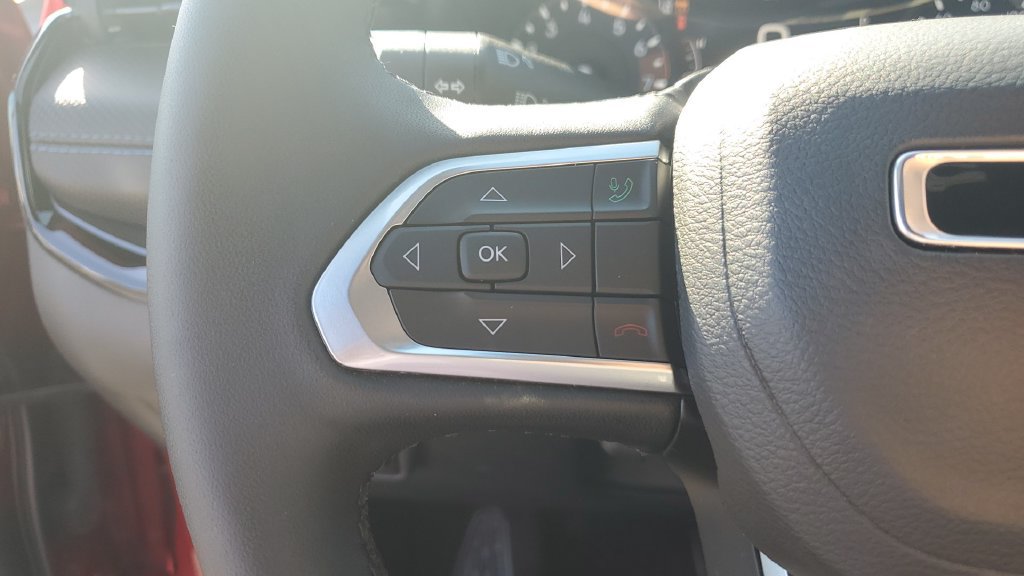 Used 2026 Jeep Compass Latitude AWD/4WD image 29