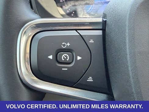 Certified 2026 Volvo XC40 B5 Plus AWD/4WD image 17