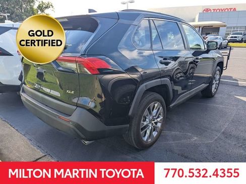 Used 2023 Toyota RAV4 XLE Premium FWD image 3