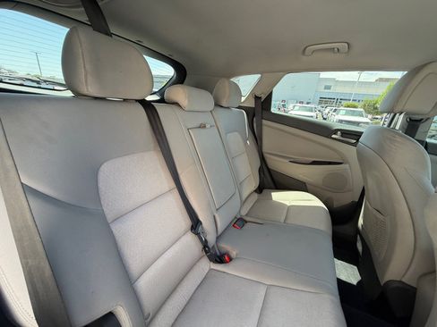 Used 2018 Hyundai Tucson SEL AWD/4WD image 18