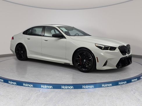 Used 2026 BMW M5 w/ Executive Package AWD/4WD image 4
