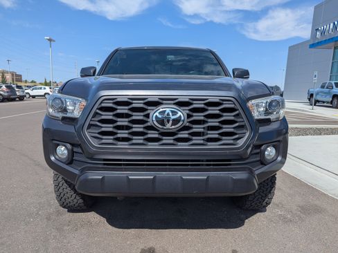 Used 2021 Toyota Tacoma TRD Off-Road AWD/4WD image 5