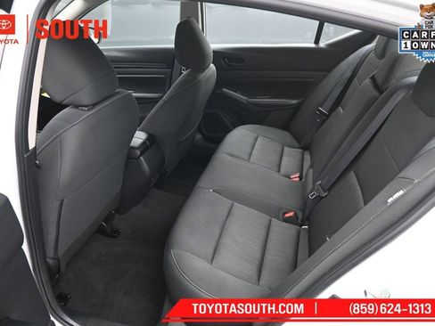Used 2025 Nissan Altima 2.5 SV FWD image 10