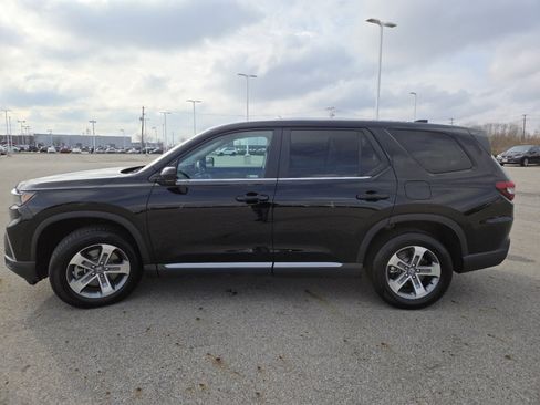 Used 2025 Honda Pilot EX-L image 17