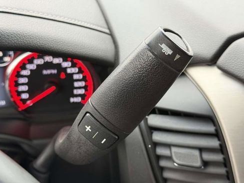 Used 2016 GMC Yukon XL Denali w/ Open Road Package image 27