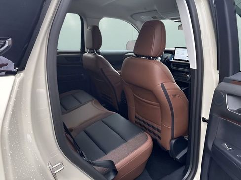 Used 2025 Ford Bronco Sport Outer Banks w/ Outer Banks Tech Package+ image 36