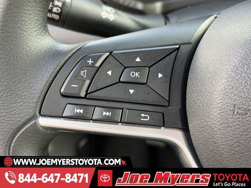 Used 2025 Nissan Sentra SV image 24