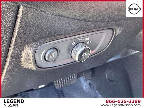 Used 2022 Chevrolet Equinox RS image 22