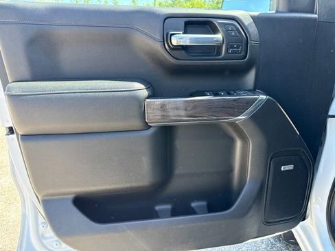 Used 2022 Chevrolet Silverado 1500 LTZ AWD/4WD image 10