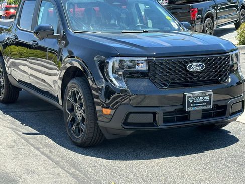 New 2026 Ford Maverick Lariat w/ Black Appearance Package AWD/4WD image 11