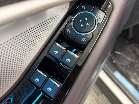 New 2026 Ford Explorer Platinum image 17