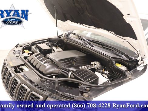 Used 2021 Jeep Grand Cherokee Trailhawk w/ Trailhawk Luxury Group image 36