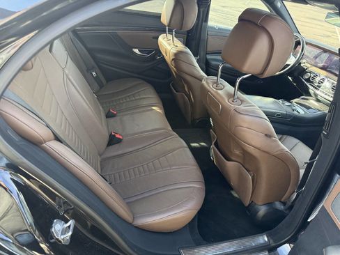 Used 2018 Mercedes-Benz S 560 Sedan image 16