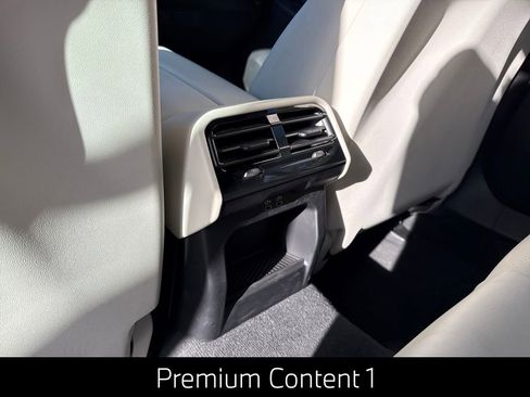 Certified 2025 BMW 530i xDrive w/ Premium Package image 26