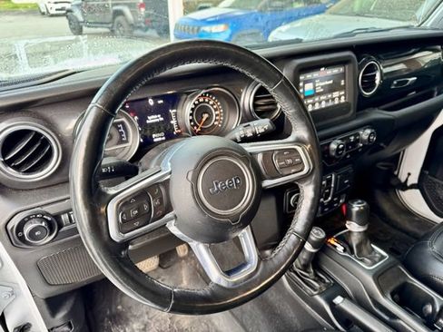 Used 2021 Jeep Wrangler Unlimited Sahara AWD/4WD image 10