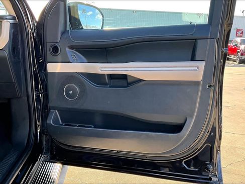 Used 2024 Ford Expedition Max Limited image 23