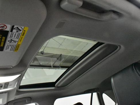 Used 2023 Toyota RAV4 XLE Premium image 19