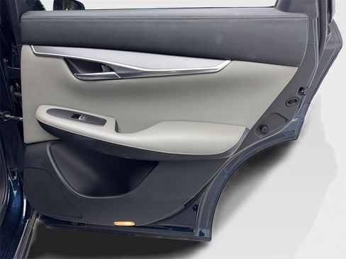 Used 2024 INFINITI QX50 Luxe image 42