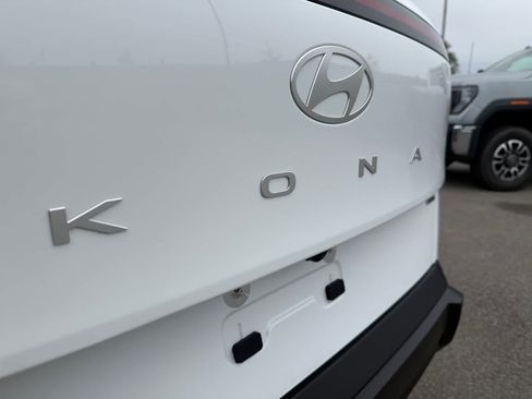 Used 2024 Hyundai Kona SEL AWD/4WD image 22