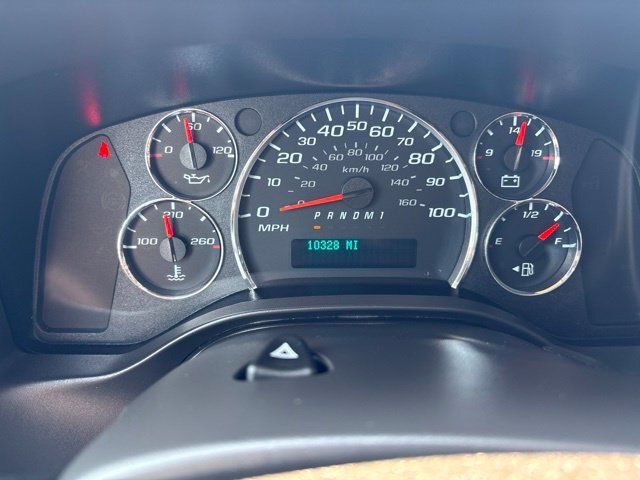 Used 2025 GMC Savana 2500 w/ Driver Convenience Package RWD image 17