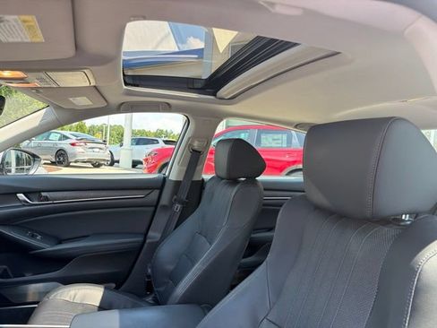 Used 2018 Honda Accord EX-L image 17