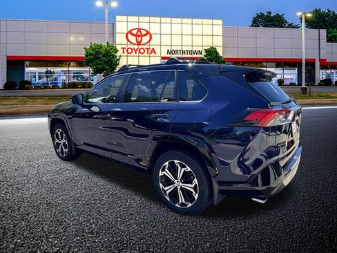 Used 2023 Toyota RAV4 XSE w/ Weather Package AWD/4WD image 3