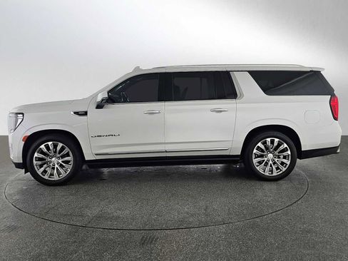 Used 2021 GMC Yukon XL Denali w/ Denali Ultimate Package image 7