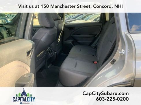 Used 2025 Subaru Forester Premium image 15