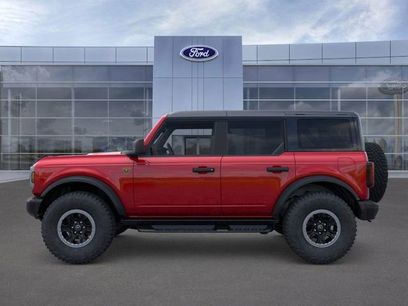 New 2025 Ford Bronco Badlands w/ Sasquatch Package