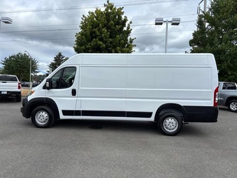 Used 2023 RAM ProMaster 3500 FWD image 2
