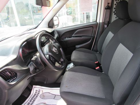 Used 2020 RAM ProMaster City Tradesman SLT FWD image 9
