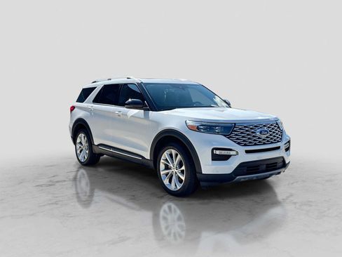 Used 2023 Ford Explorer Platinum w/ Technology Package AWD/4WD image 8