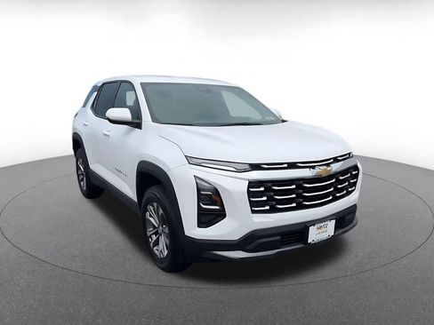 Used 2025 Chevrolet Equinox LT FWD image 3