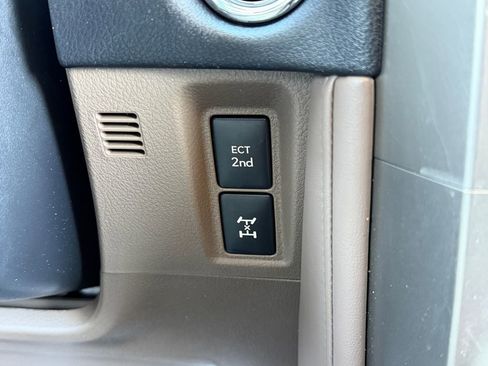Used 2020 Lexus GX 460 Premium w/ Premium Package AWD/4WD image 31