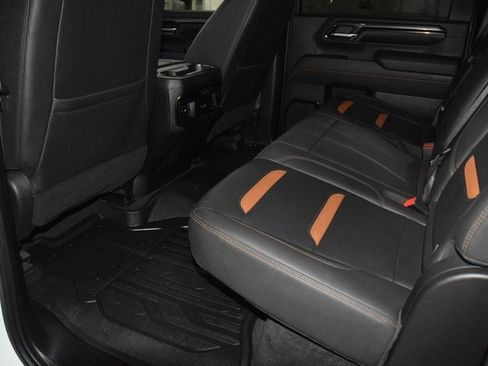 Used 2024 GMC Sierra 2500 AT4 w/ AT4 Premium Plus Package image 43