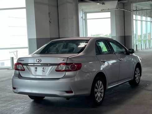 Used 2012 Toyota Corolla LE FWD image 7