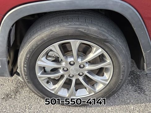 Used 2021 Jeep Cherokee Latitude Lux FWD image 19