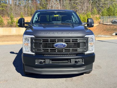 New 2026 Ford F250 XL w/ FX4 Off-Road Package AWD/4WD image 2