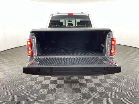 Used 2022 Ford F150 XLT w/ Equipment Group 302A High image 8