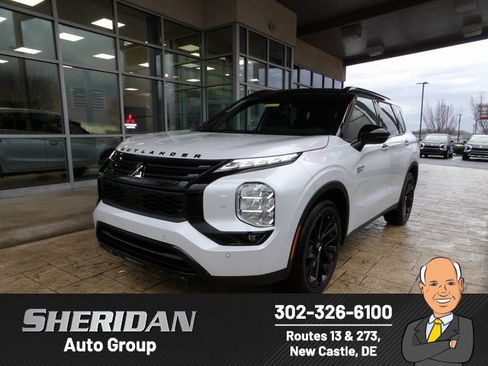 New 2025 Mitsubishi Outlander SEL Black Edition image 1