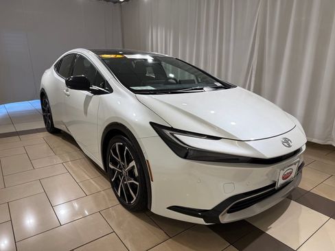 Certified 2024 Toyota Prius Prime Premium w/ Advanced Technology Package FWD image 7