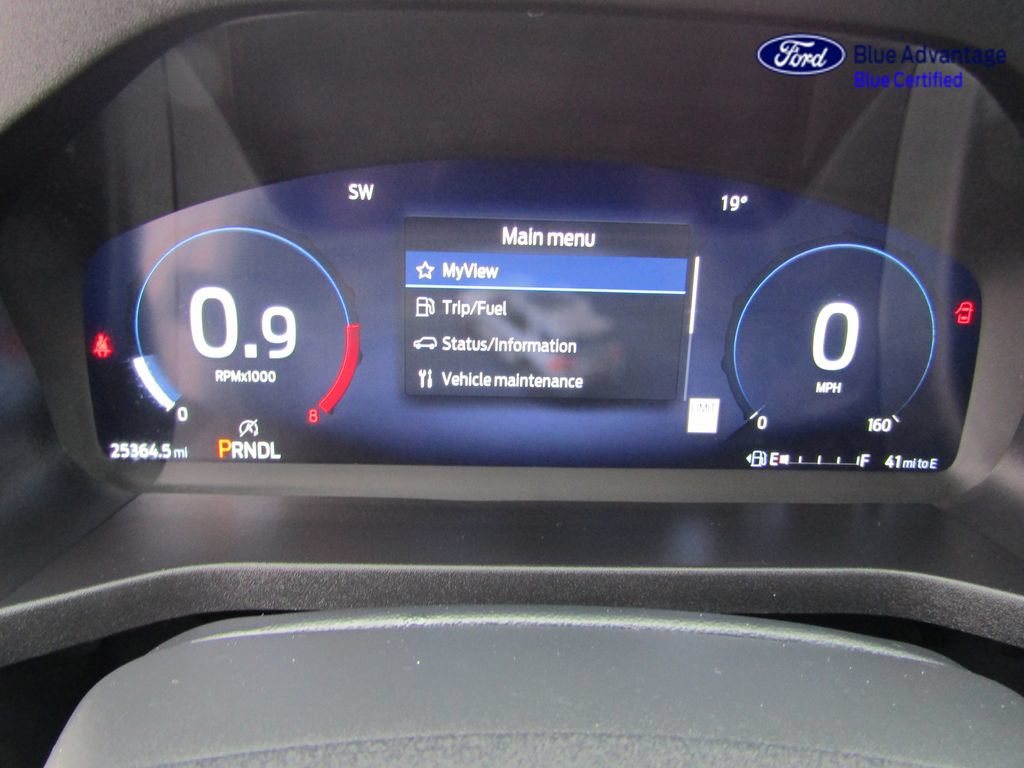 Used 2025 Ford Explorer Active AWD/4WD image 16