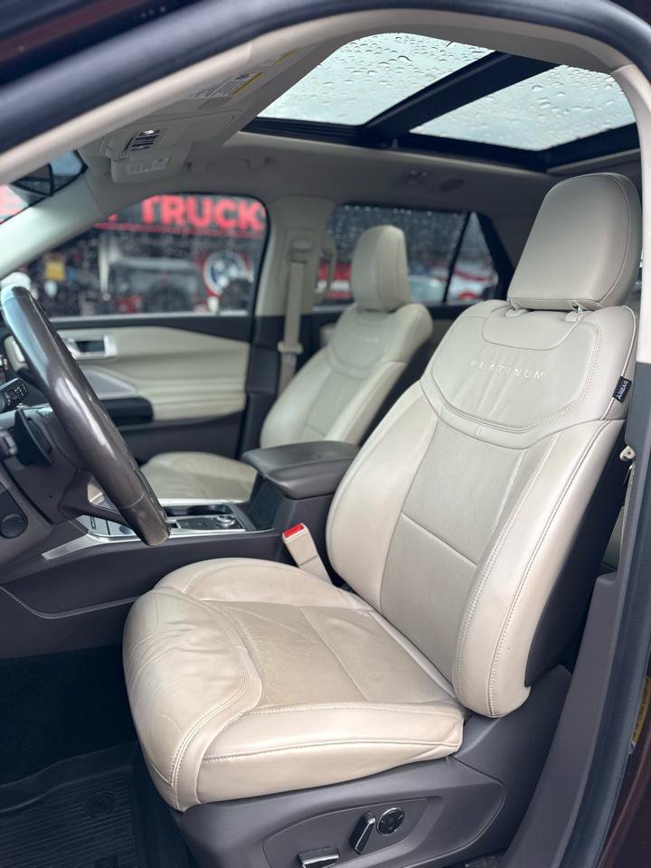 Used 2020 Ford Explorer Platinum w/ Premium Technology Package AWD/4WD image 9