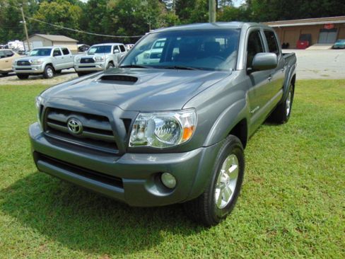 Used 2010 Toyota Tacoma 4x4 Double Cab w/ TRD Sport Pkg image 16