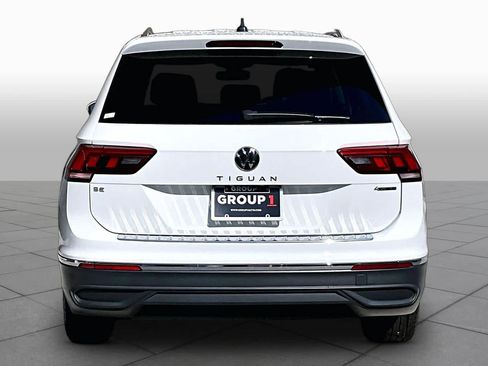Used 2022 Volkswagen Tiguan SE AWD/4WD image 5