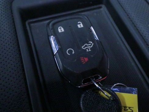 Used 2022 GMC Sierra 2500 AT4 w/ AT4 Preferred Package image 25