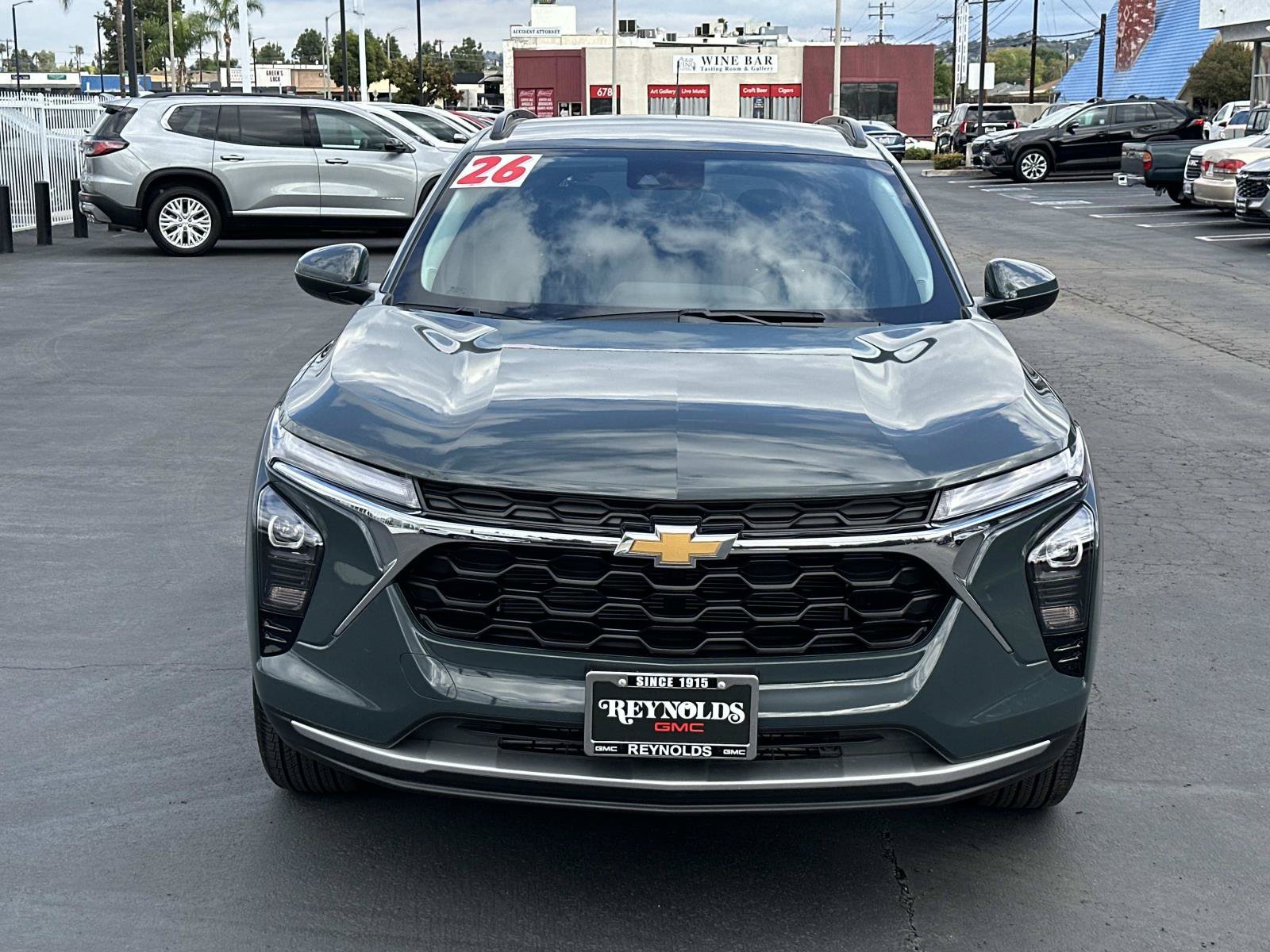 Used 2026 Chevrolet Trax LT w/ Driver Confidence Package FWD image 2