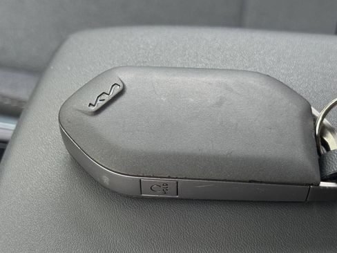 Used 2025 Kia K4 FWD image 21