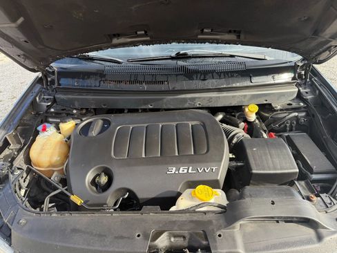 Used 2014 Dodge Journey Limited w/ Flexible Seating Group image 8