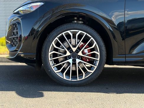 New 2026 Audi SQ5 Premium Plus AWD/4WD image 3